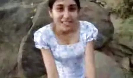 وسوسه ماساژ سکسی در اینستا در جنگل
