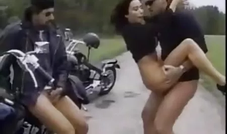 آب نبات قرمز, پیج سکسی اینستا ورزش,